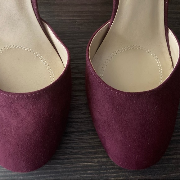 Chunky Heel Ankle Strapped Shoes - Unisa. New without shoe box. No tags. - Picture 4 of 11